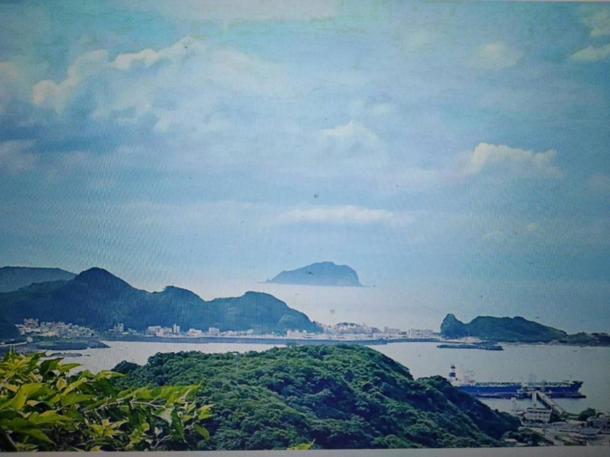路邊望海 Jiufen Bagian luar foto